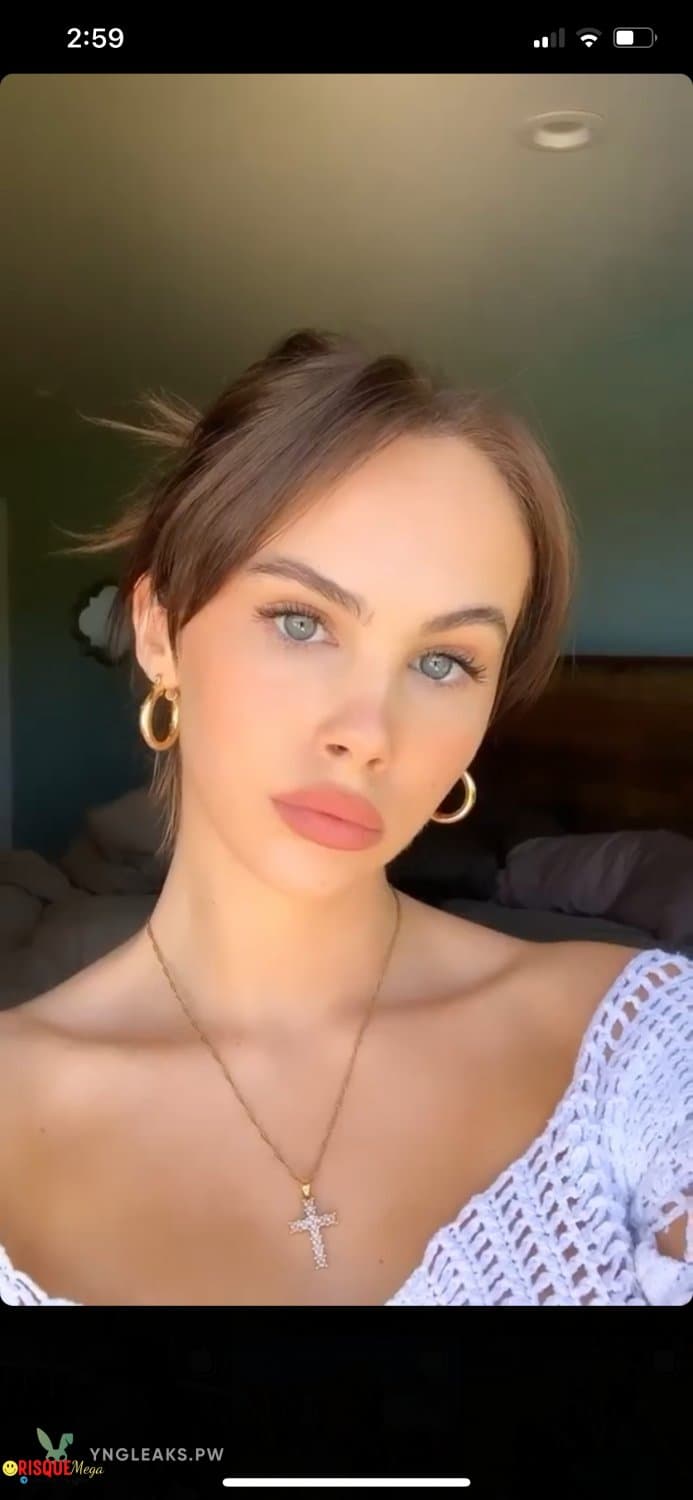 Ⓛⓔⓐⓚⓔⓓ - Kirra W