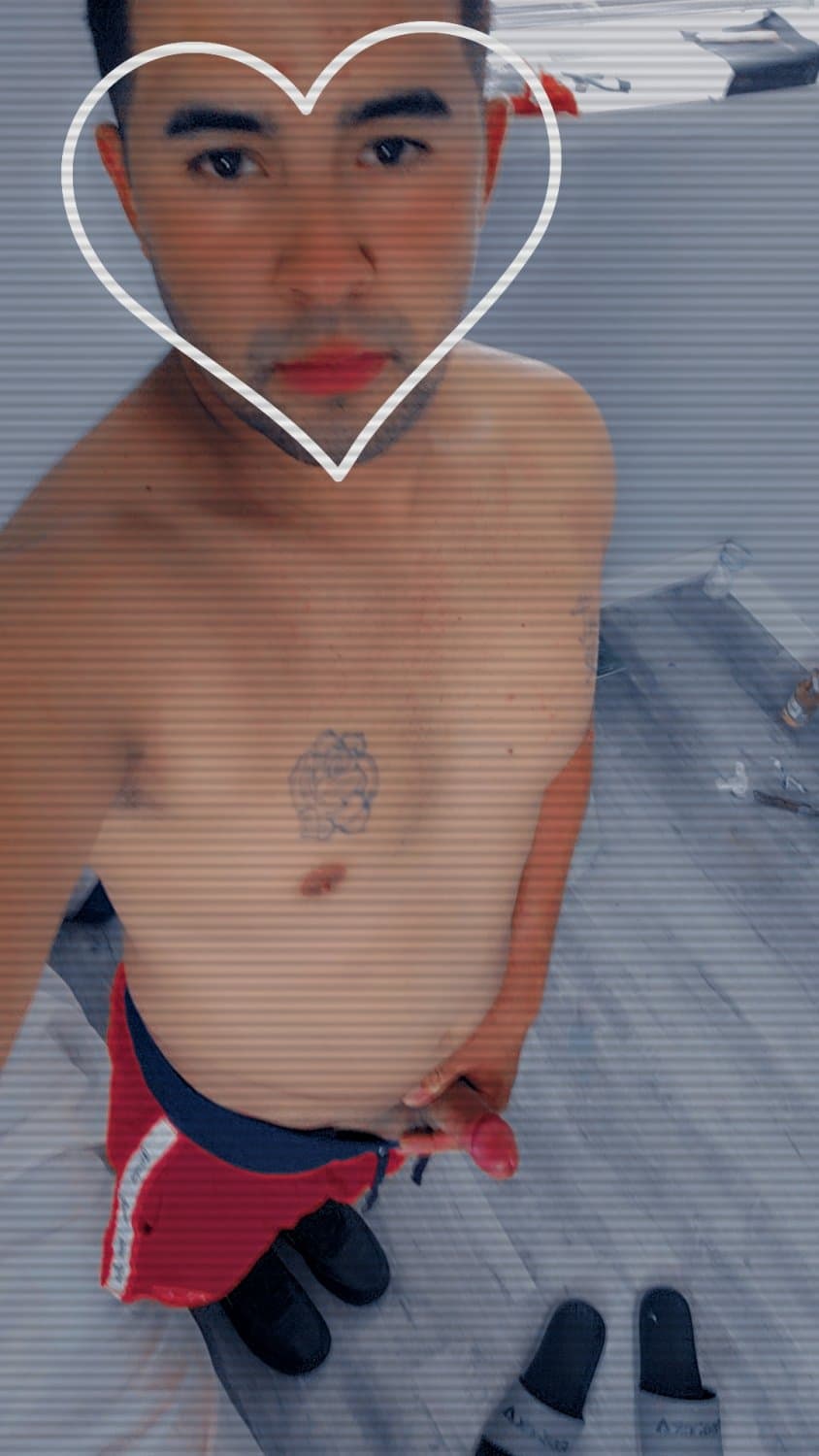 I have it full of milk and ready toI have it full of milk and ready to put it inside you?????