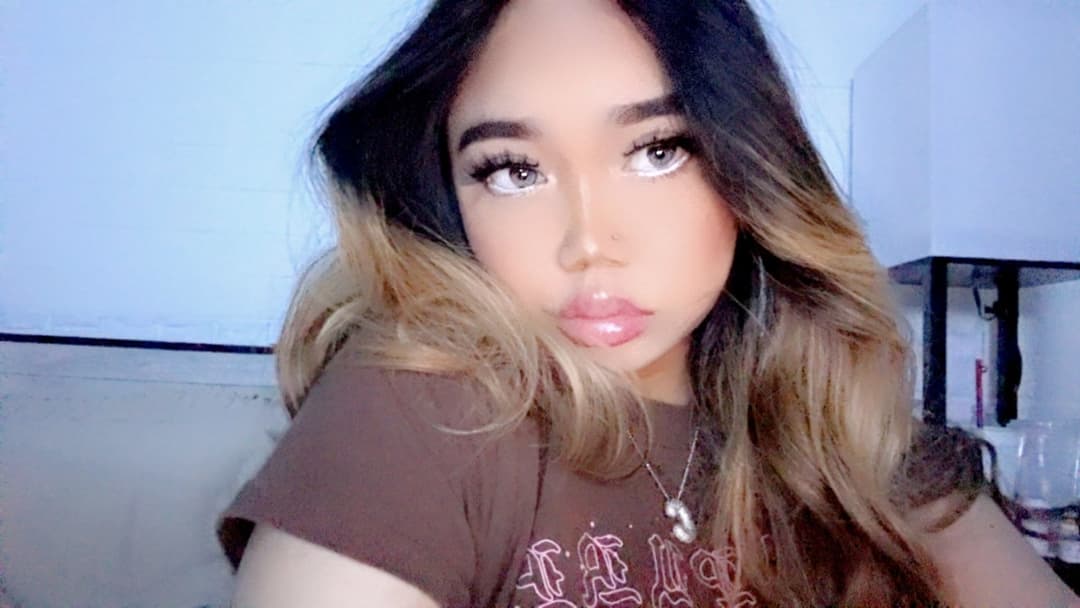 Click to view full size Sexy petite ABG teen Cece