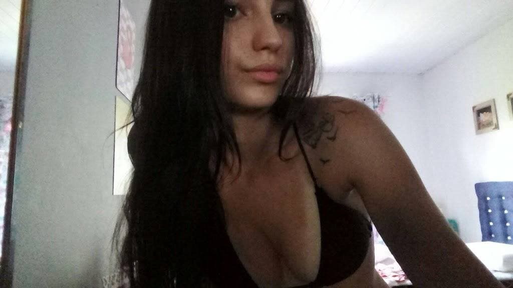 Bruna Gabriela Costa de Blumenau putinha safada vazada