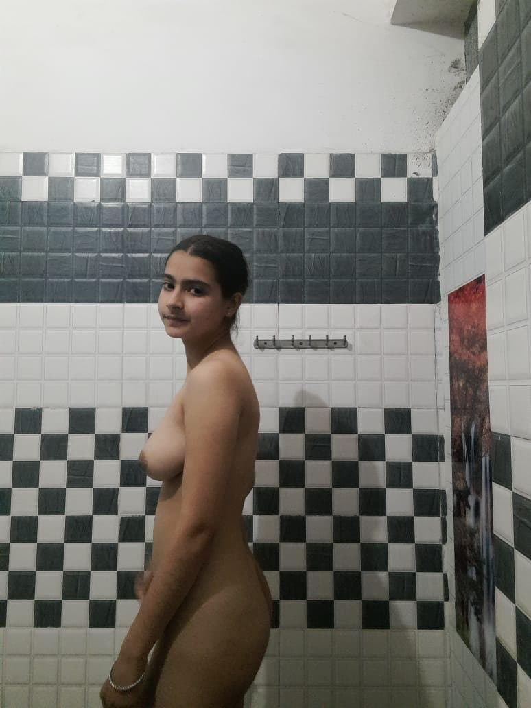 Indian desi nerdy glass girl nude videos