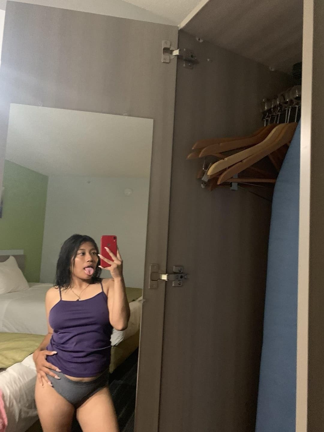 Latina slut Brenda shown off in all her glory