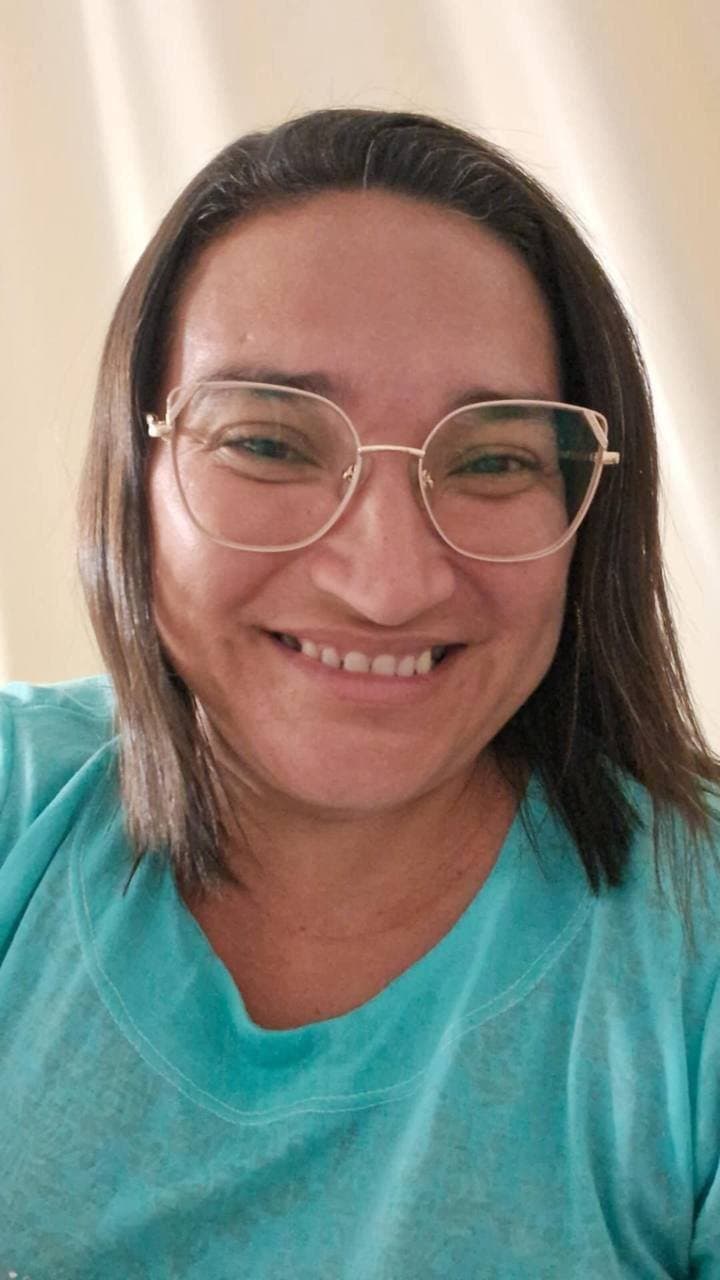 tia Leninha, a tia puta do meu amigo