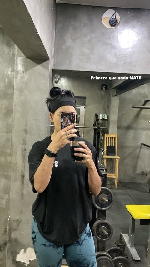 sofiicarsiimo. 2. terrible culazo la negra.. vgg