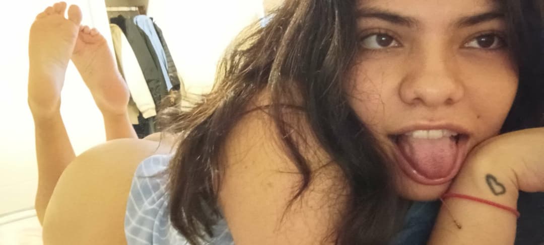 isabel delicious feet and ass