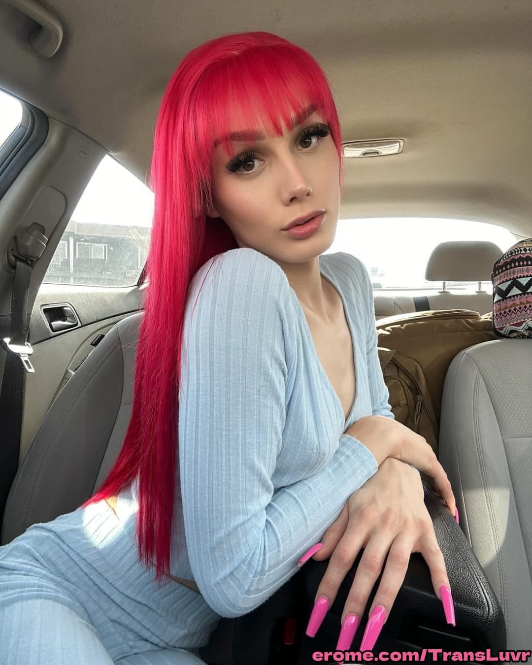 Snow Bunny Trans W Big Ass Takes A BBC Dildo Up Her Tight Asshole [Femboy, Shemale, Sissy, Trap]