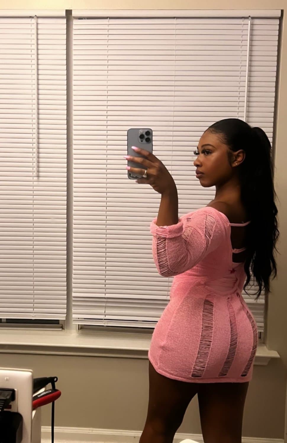 Beautiful ebony stripper hoggy twerkin