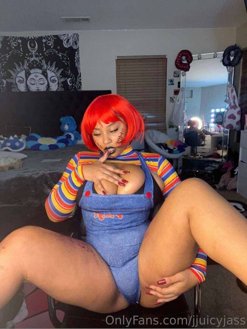 Big titty jasss Chucky cosplay dildo solo