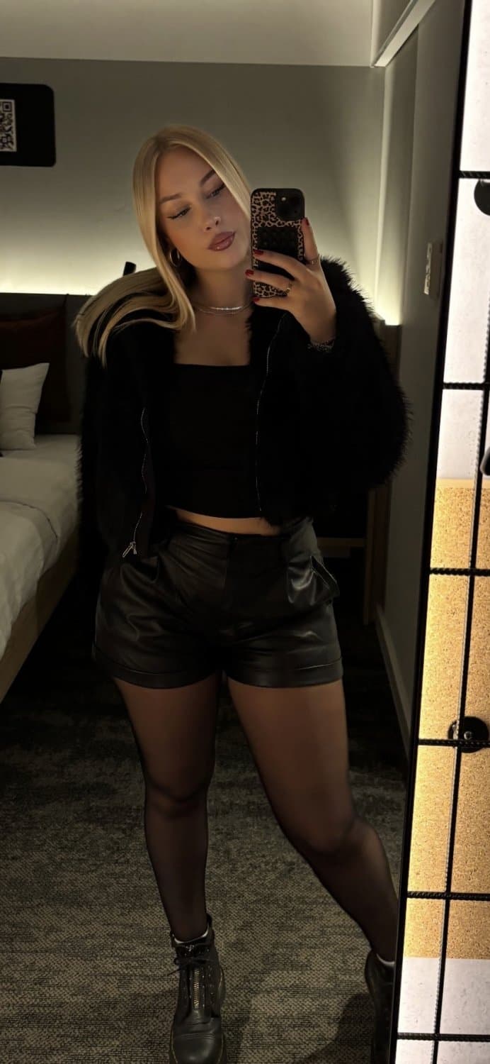 german curvy blonde hot babe goddess Inga