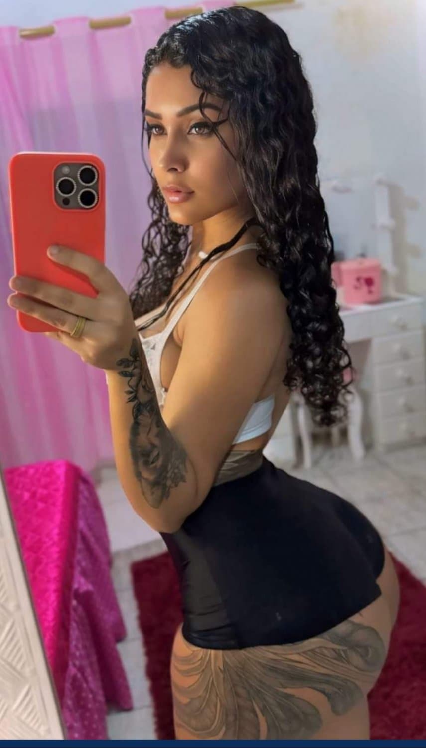 Click to view full size Vitória Santos