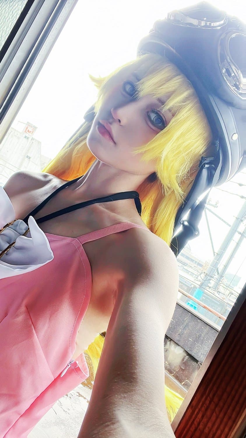 Monogatari: oshino shinobu cosplay