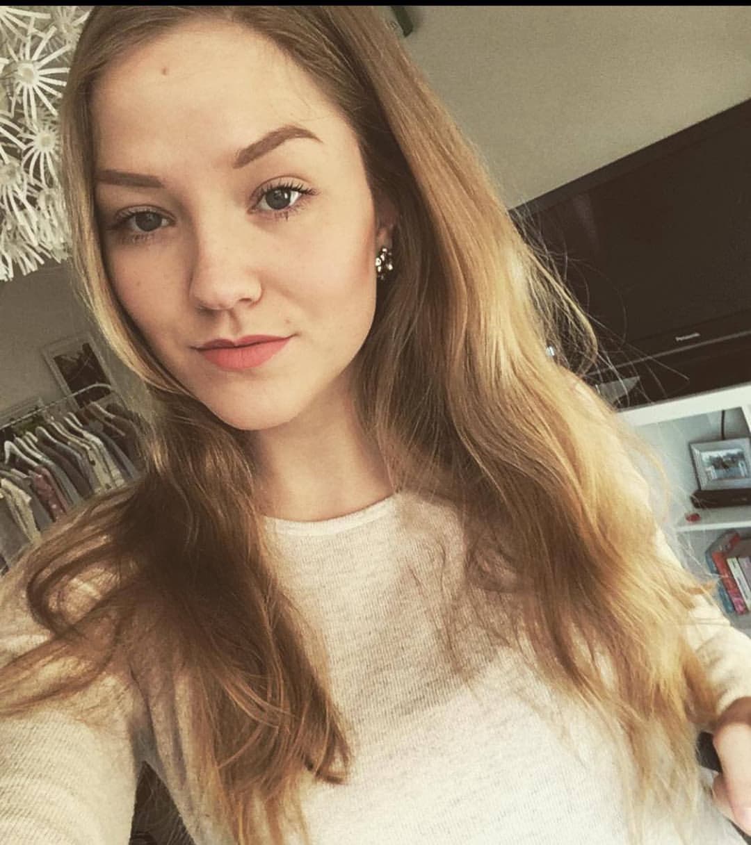 German cumslut Charlotte from Bremen, Germany