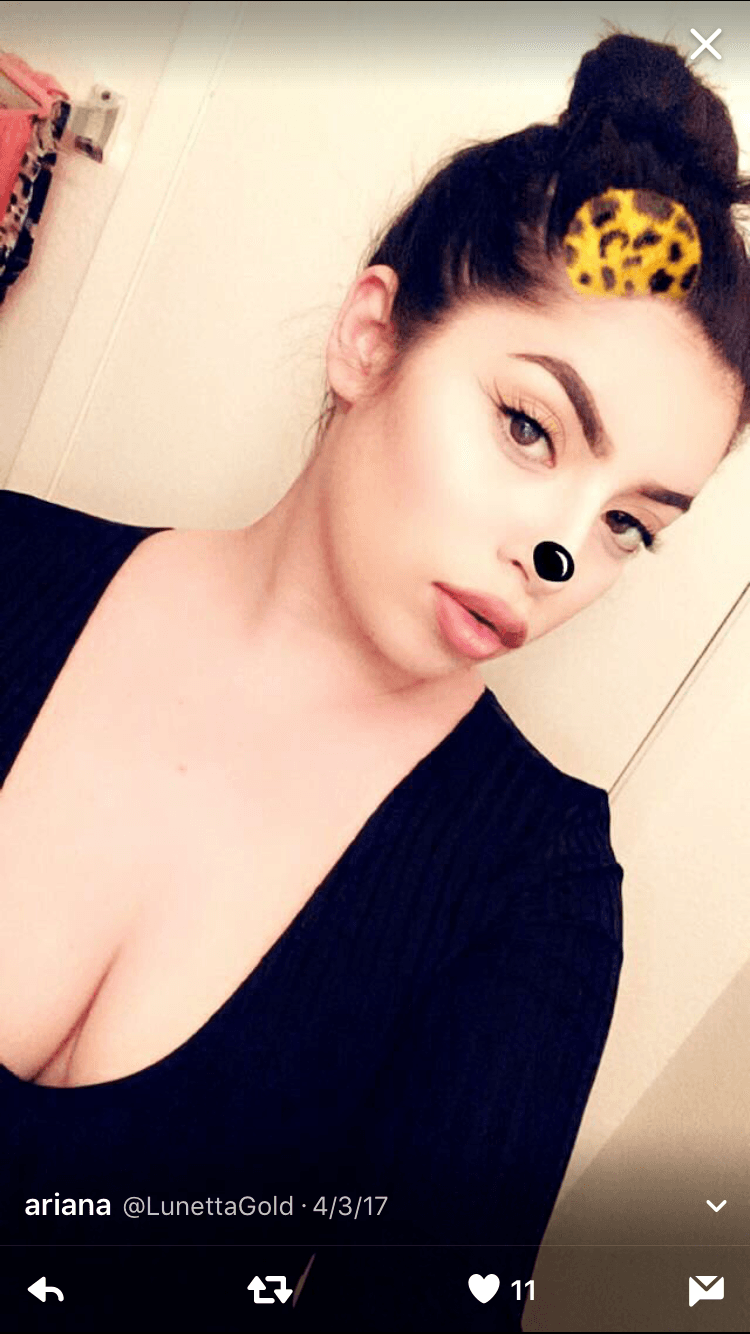 Lunetta gold (Vegas) shows her BJ skills on hairbrush