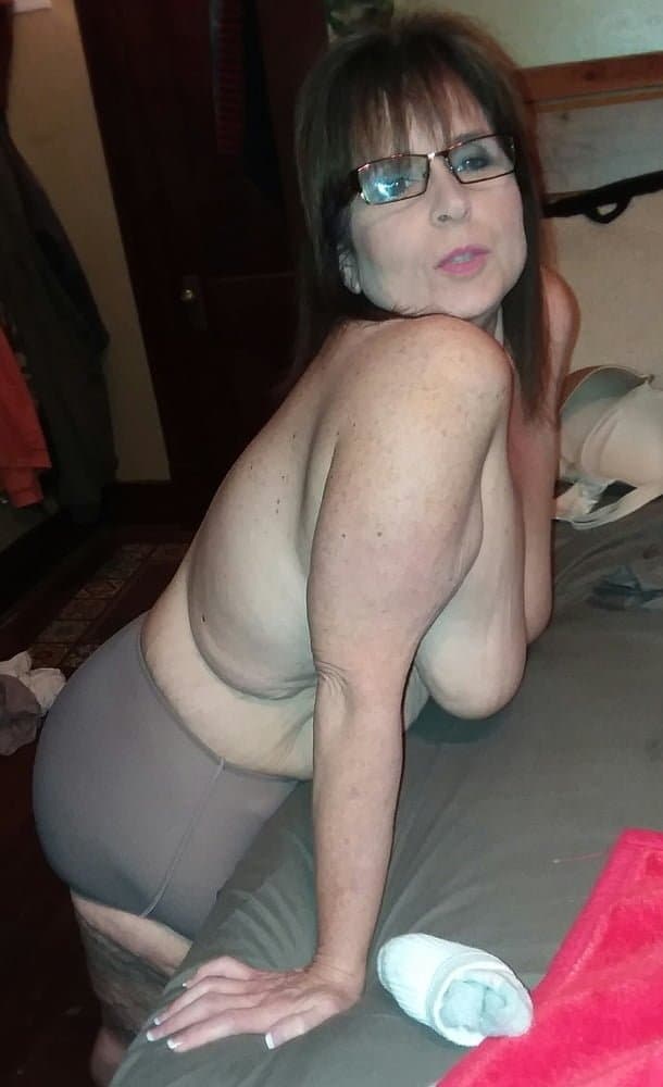 Bbw chubby saggy tits big belly sexy feet