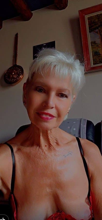 Click to view full size BLONDE A BLACKS