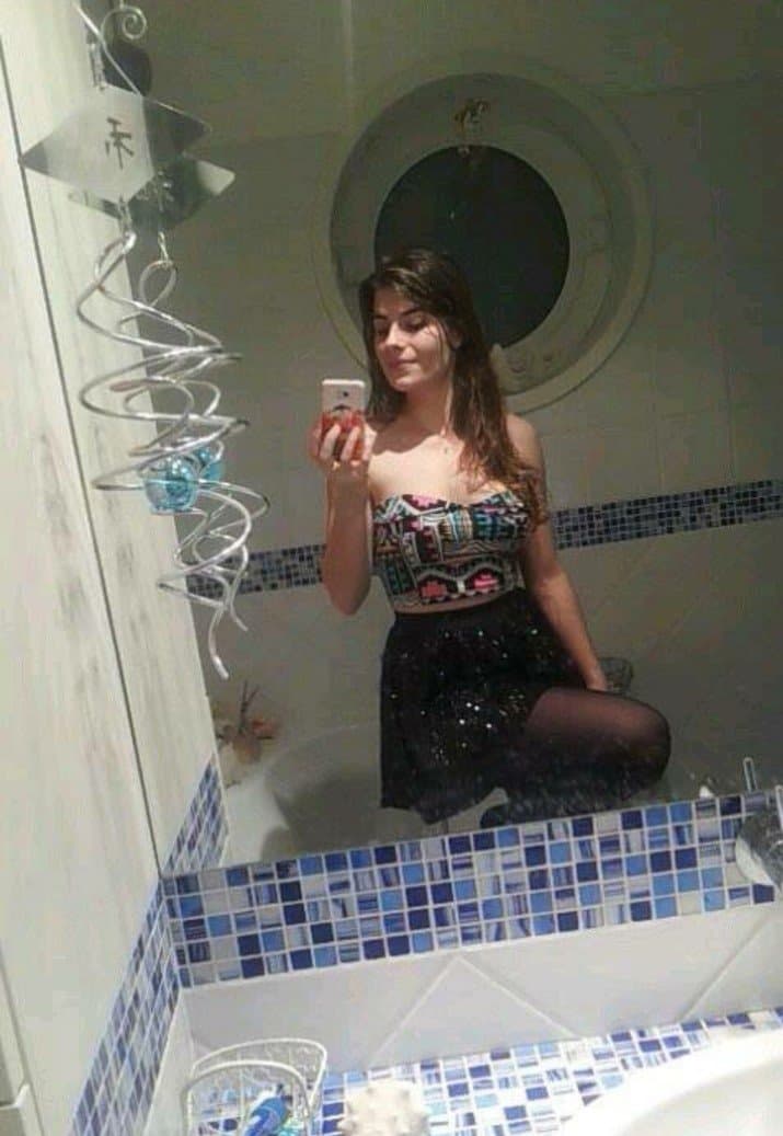 Welcome to Justine 23yrs new webslut. DM for info