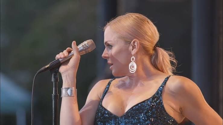 Desafio não goze nos peitos pt11 (storm large)