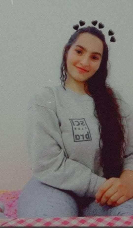 Tunisian hijab girl without hijab sexy slut and hot ??