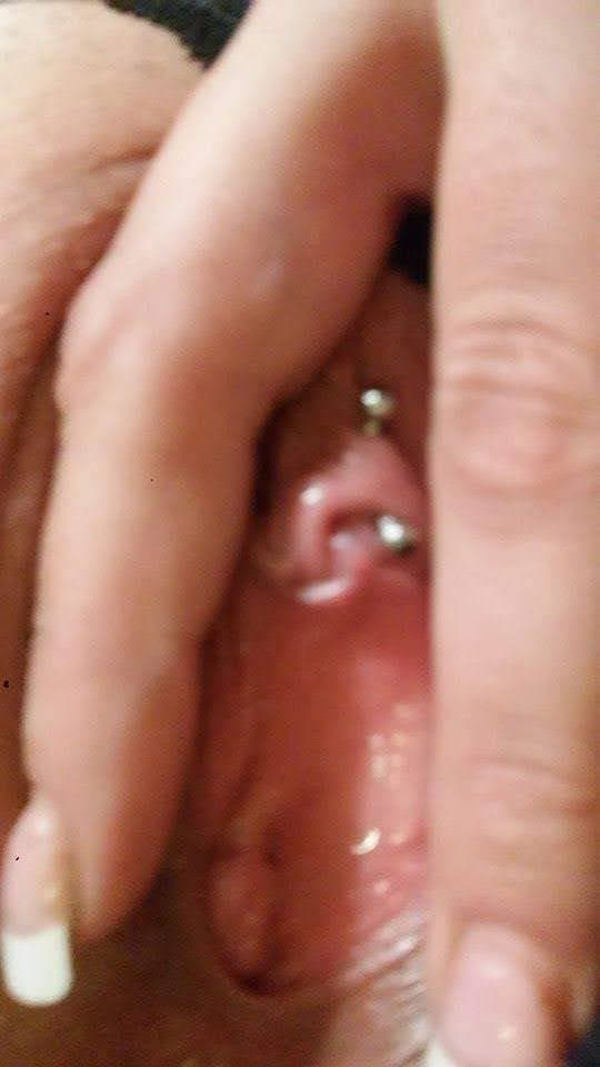 You know her check my profile. I want her cum home used. Plz suduce her.Pass to friends. Want cre p