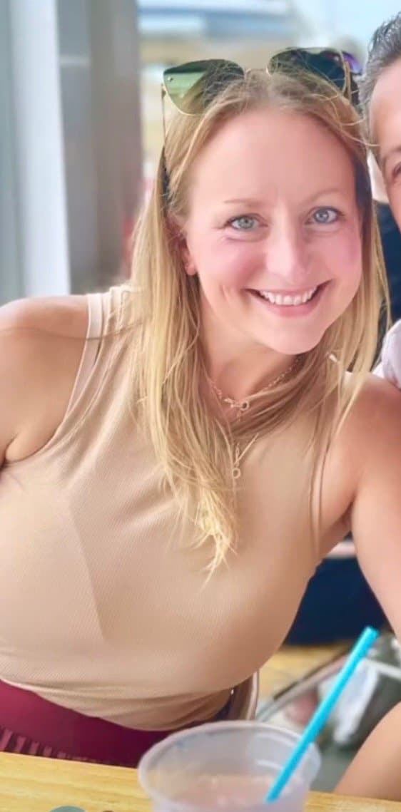 His dick is throbbing for his best friends mature wife Sarah