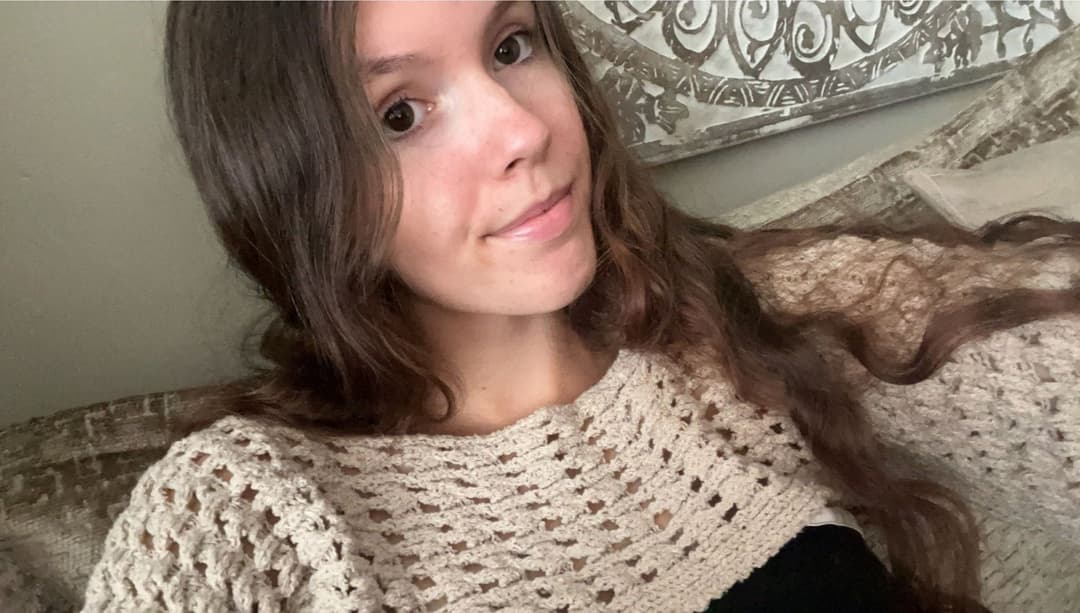 Linn, 18, Teen slut shows you everything