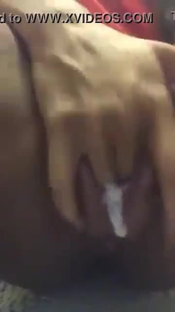 Png Papuan Teen fingers her creamy horny cunt