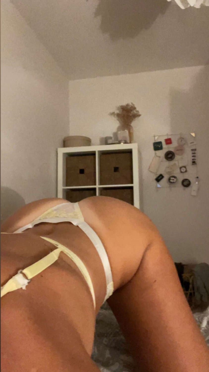 Anna, became a hot wife on Bali. Rugby stud railed her