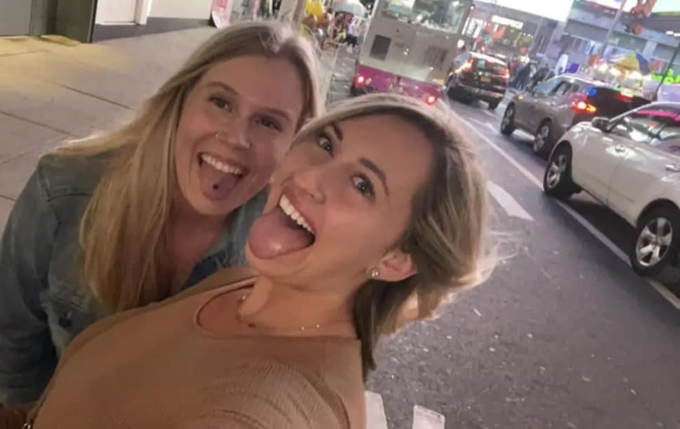 My sexy ass milf step sister. X: Johndoeg1y