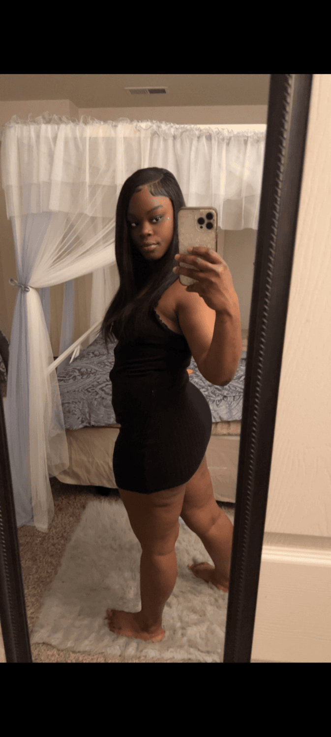 DarkSkin Thick JuicyLips Milf Hoe