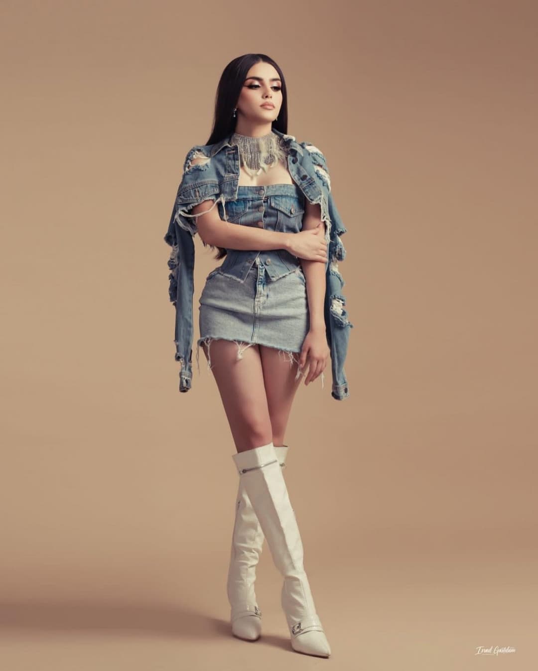 Click to view full size Mayve Castro