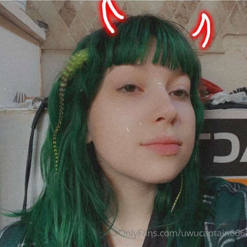 Uwucaptain666 pics that make ur dong explode (4)