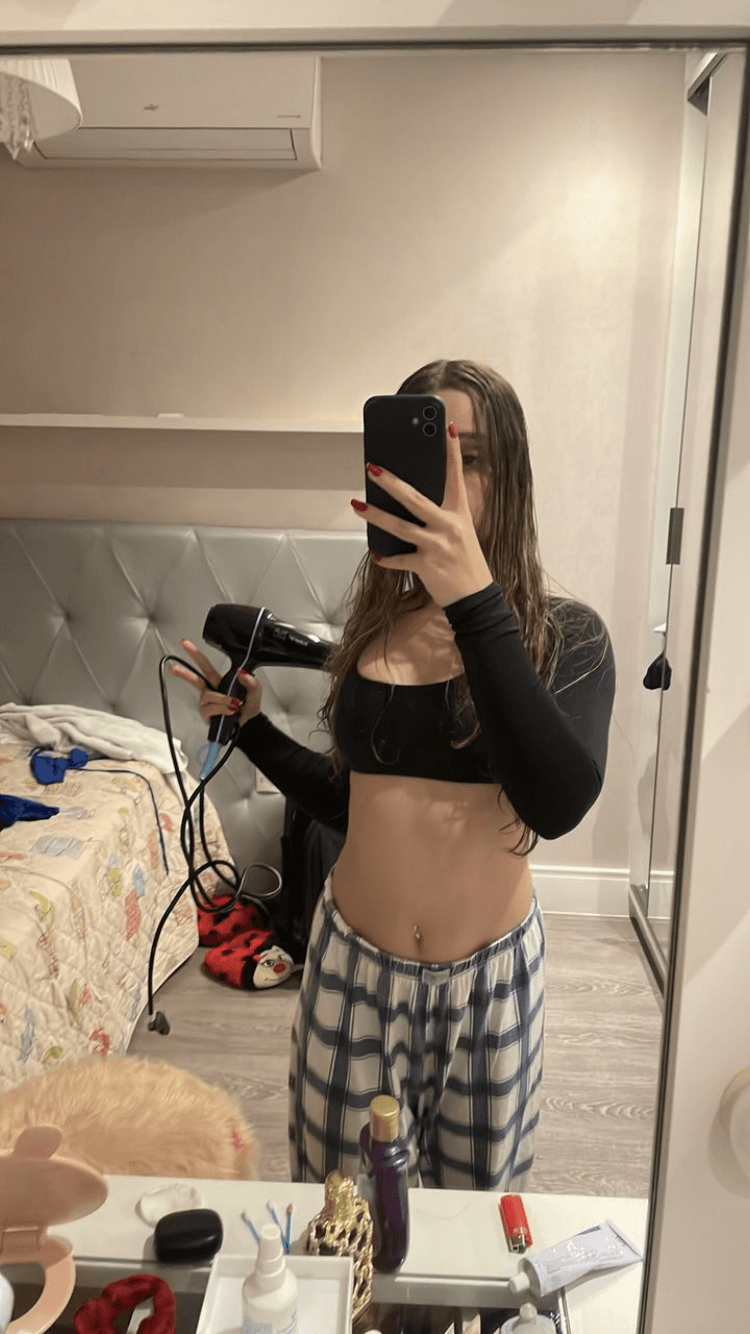 Click to view full size Vazou a irmã da emily santos fodendo gostoso evylin putinha vídeos completos no grupo dela fodendo