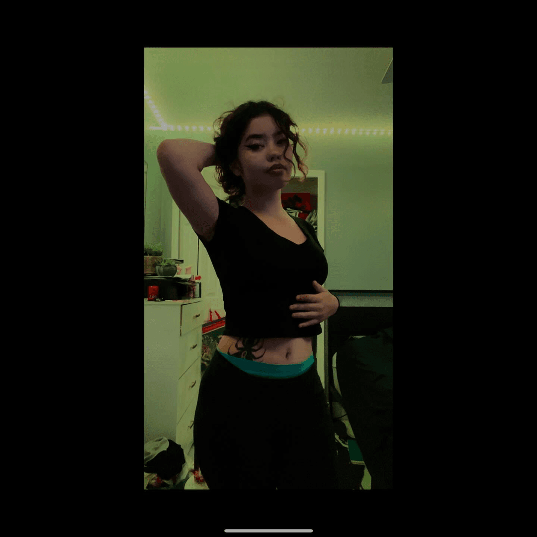 Sexy slut Mya submitted