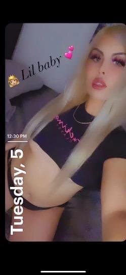 Click to view full size 25 year old Crystal escort in Orange County