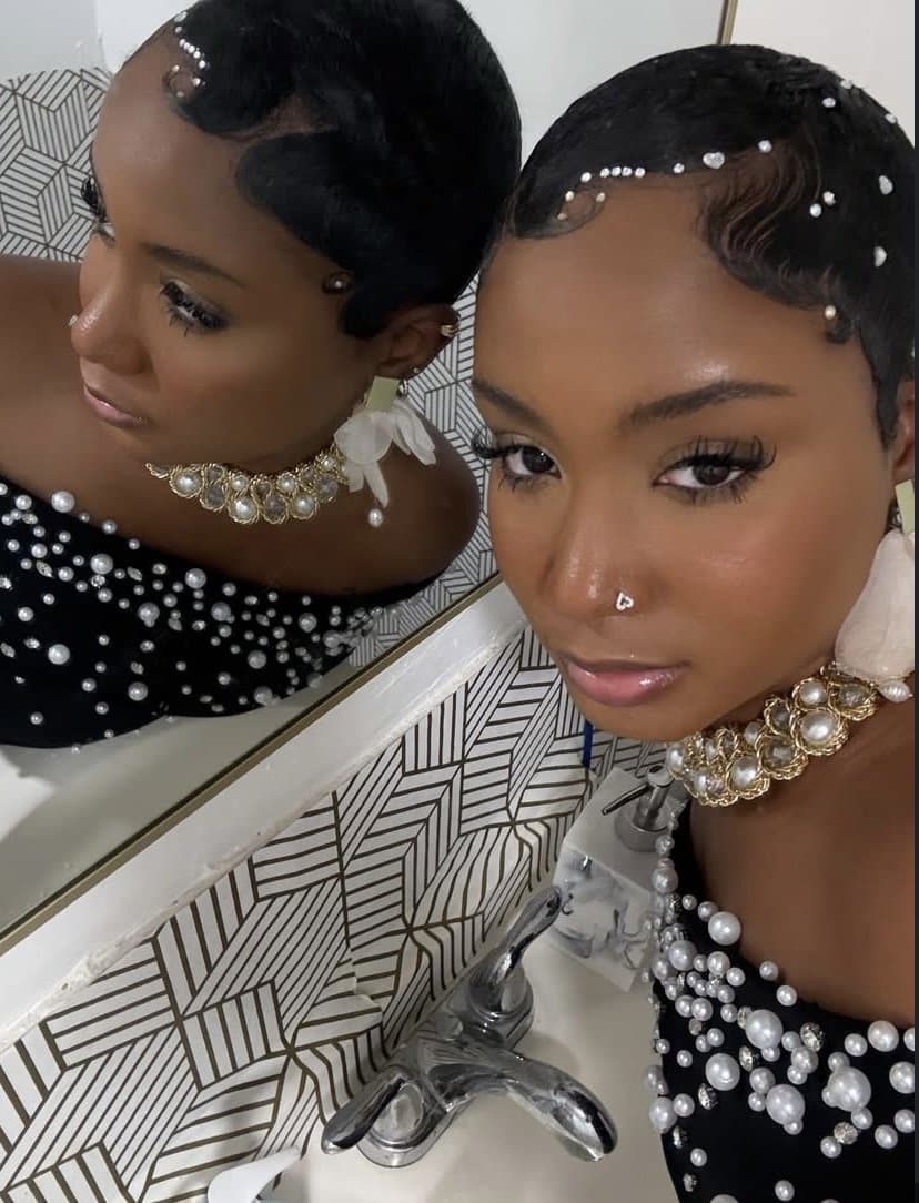 Gorgeous Ebony Jayda sucking dick