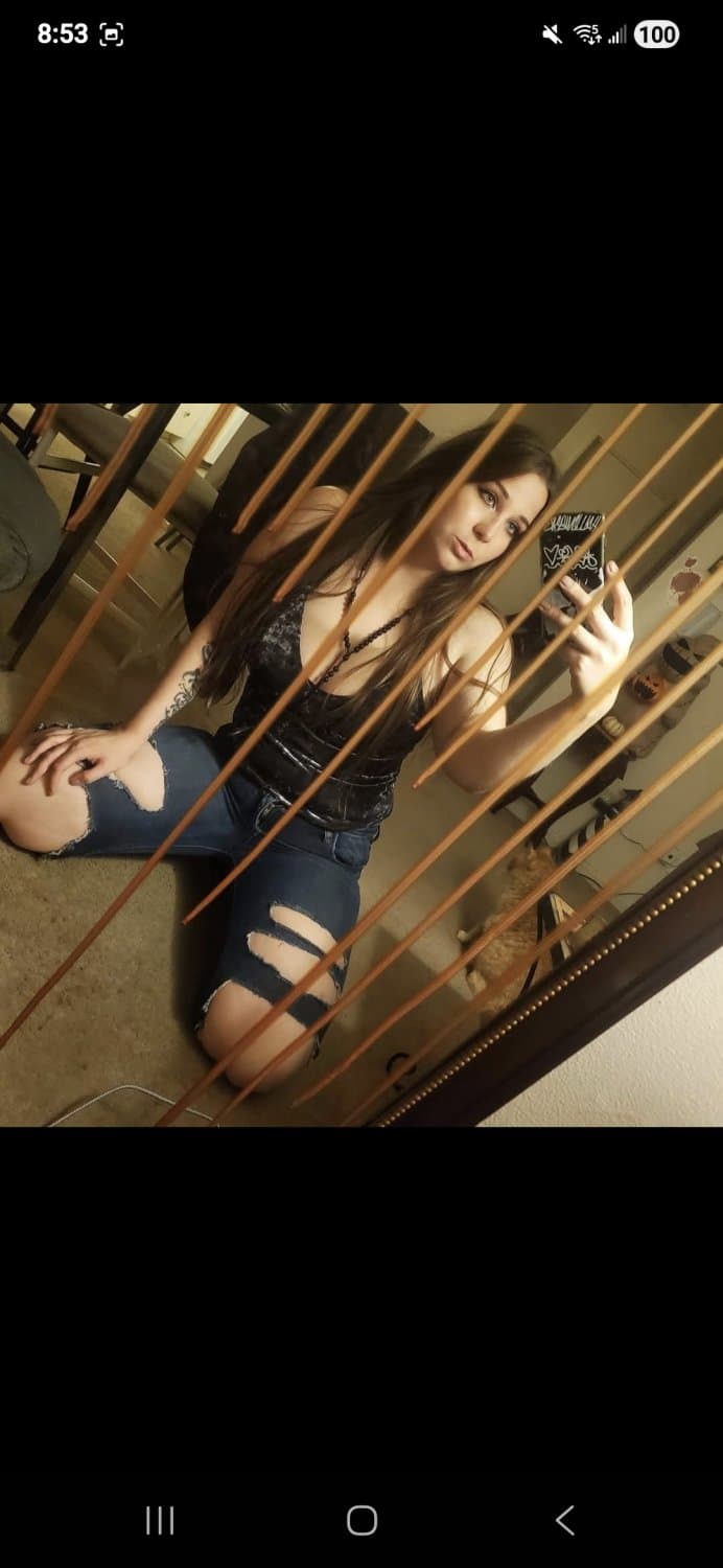 French Cumdumpster slut mom shyla swallowing bds nut while ignoring kids