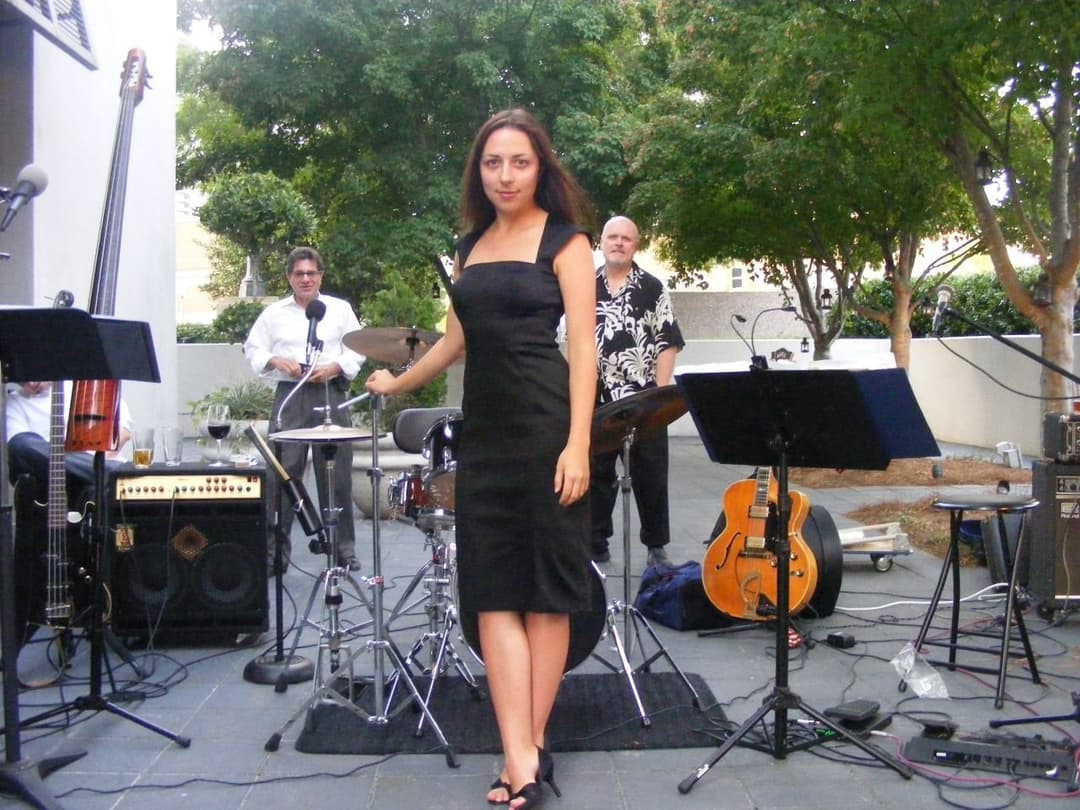 ? Slutwife Dressed vs Undressed