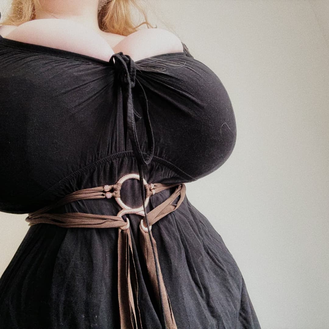 Kik her - yestheyrereal0 - caption her, use her abuse her