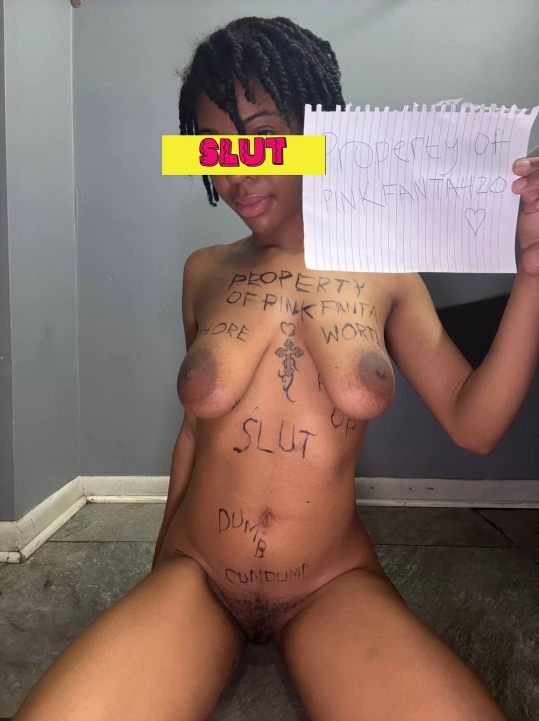 Slutty Ebony ready to drain your wallet ?? ?(link below)⬇️