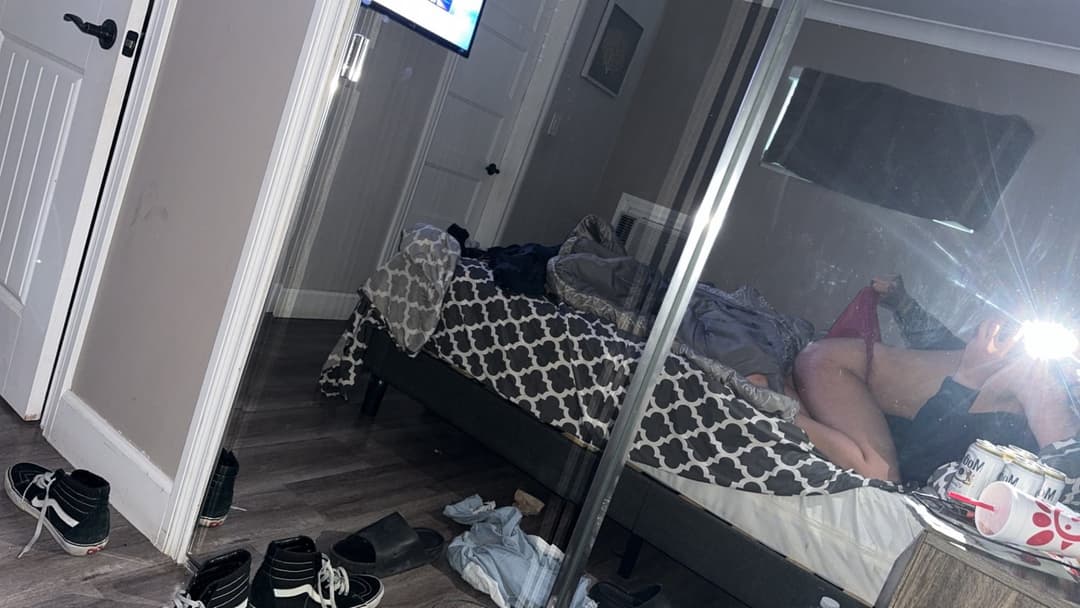 Anyone know how to save or download onlyfans vids I got some dope escort vids I wanna post but can’t