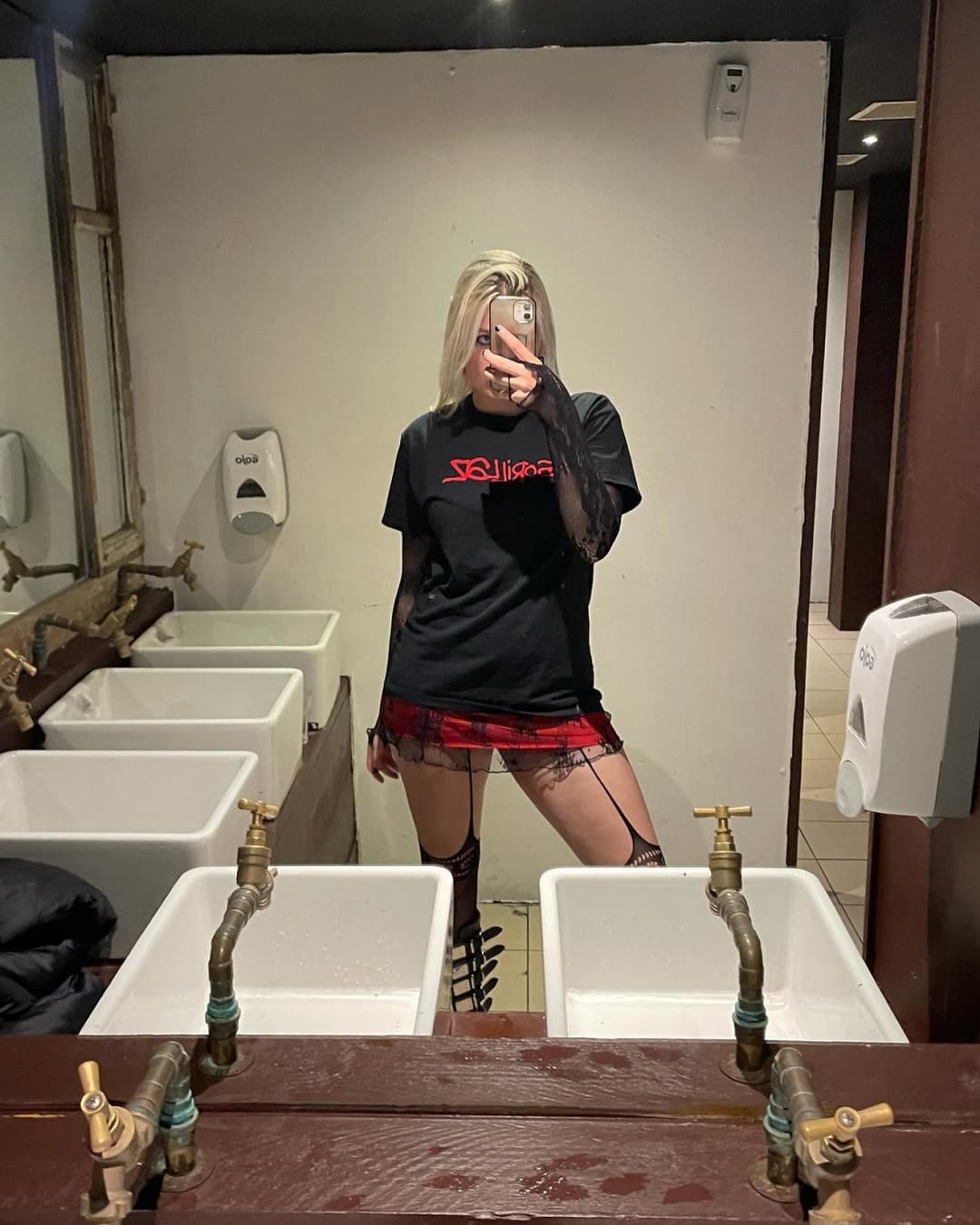 South Arcade singer Harmony