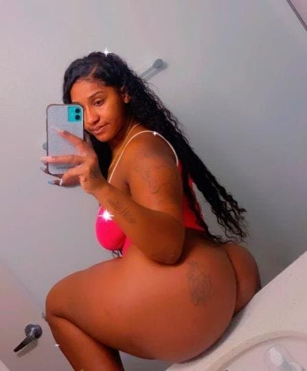 Los Angeles Crip Thot Sell Pussy State to State; Moved Near Hollywood, Florida