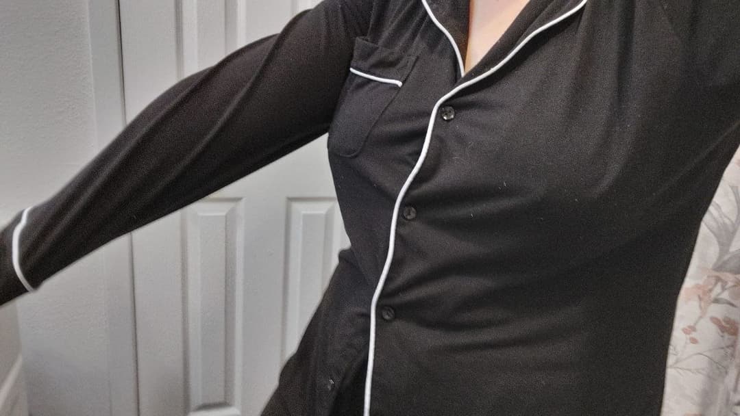 muy inocente a la vista de todos, pero la puta se deja cojer por todos los que sea