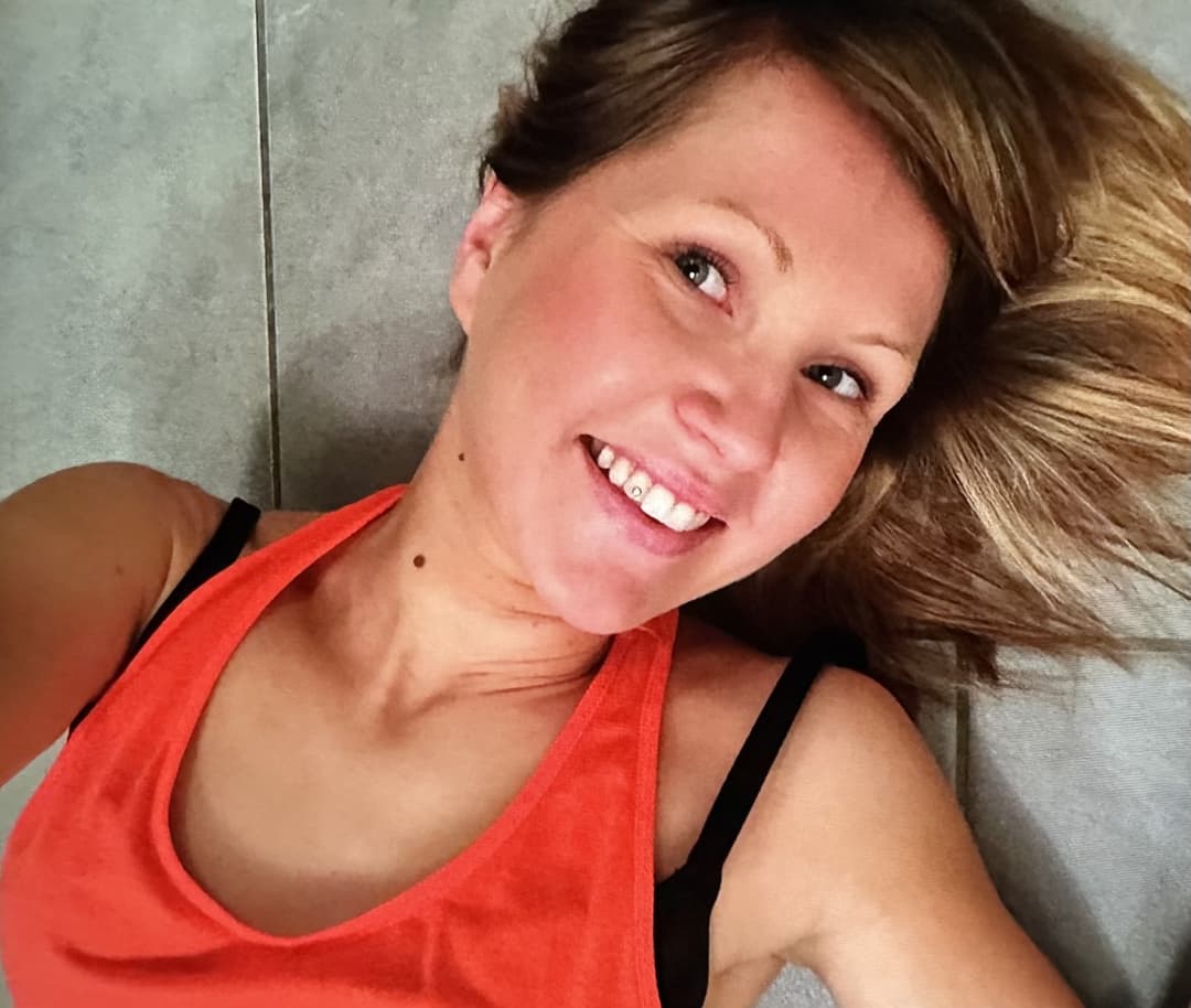 Submitted Sexy Dentist Mom