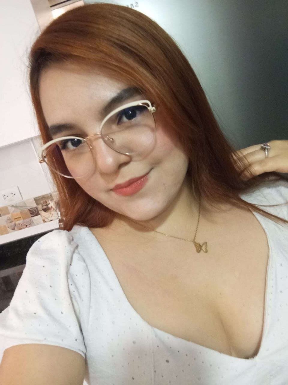 I am a virgin snowbunny, u want fuck me?