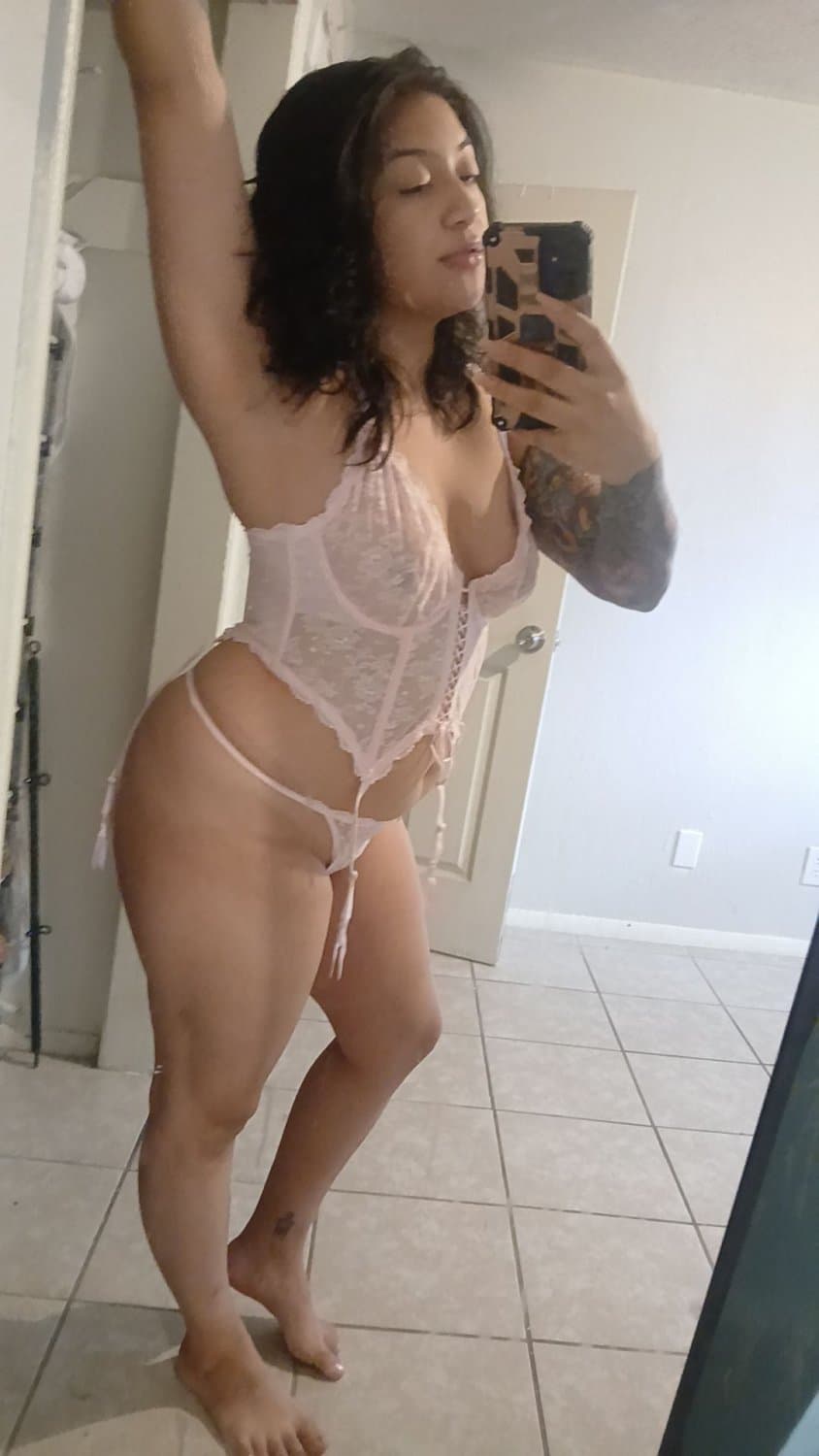 Webslut Winter Zarate Texas Barber