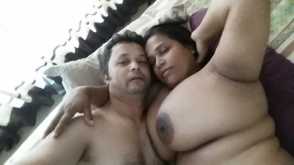 Voluptuous bhabhi from Dhaka, Bangladesh. No one could resist to pound this bhabhi????