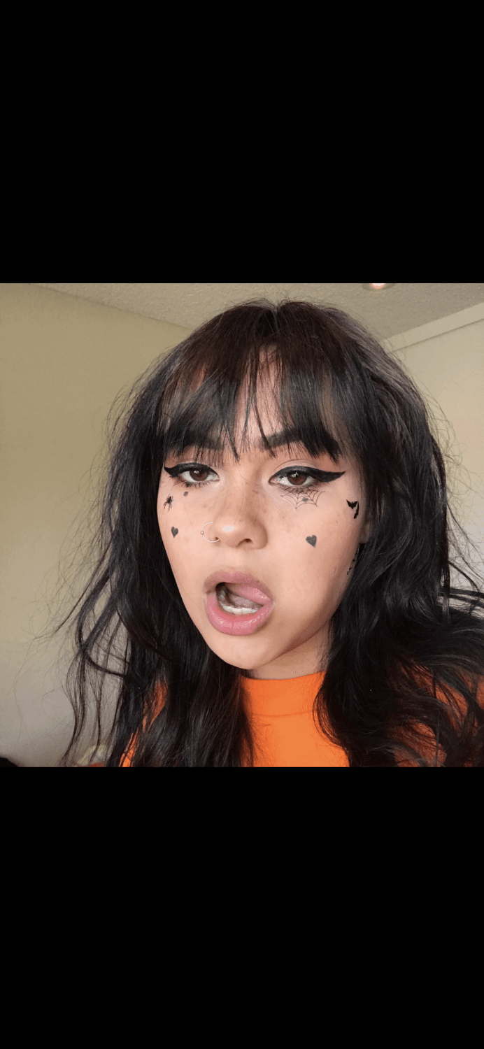 Click to view full size anyone down to cum together?? hmu