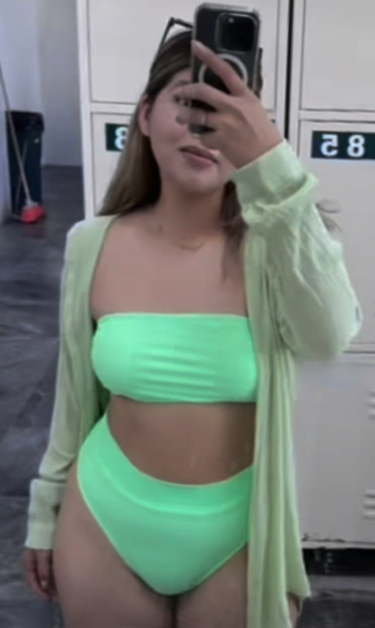 Click to view full size Bffs?❤️