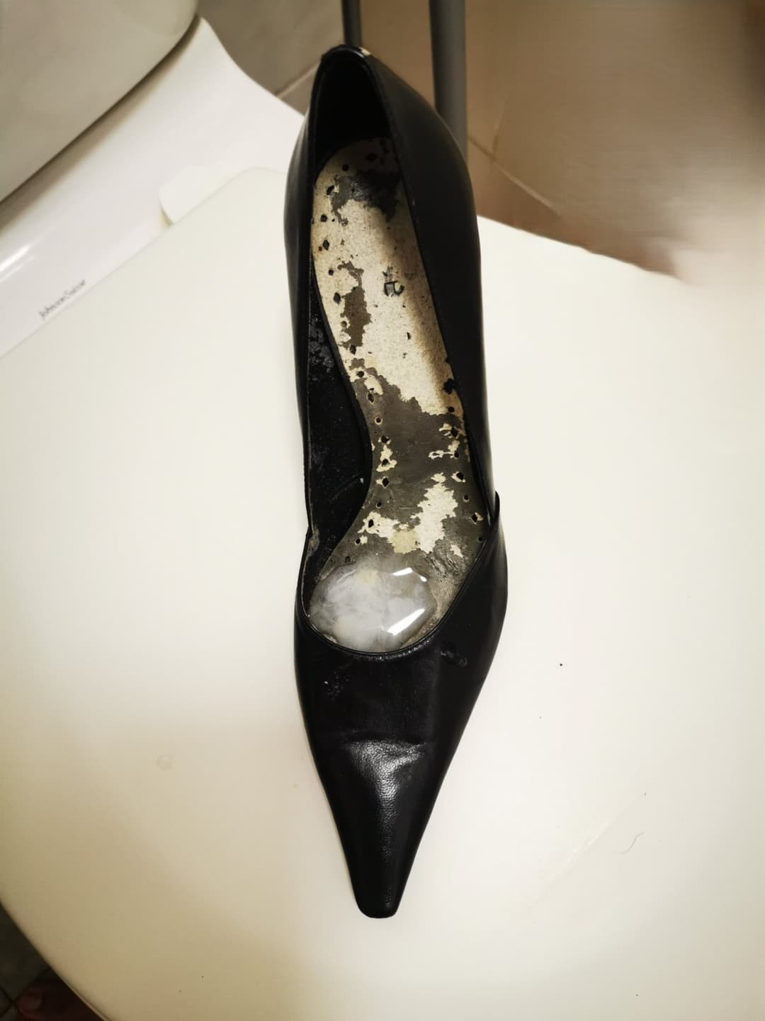 Emptying cum into shoes